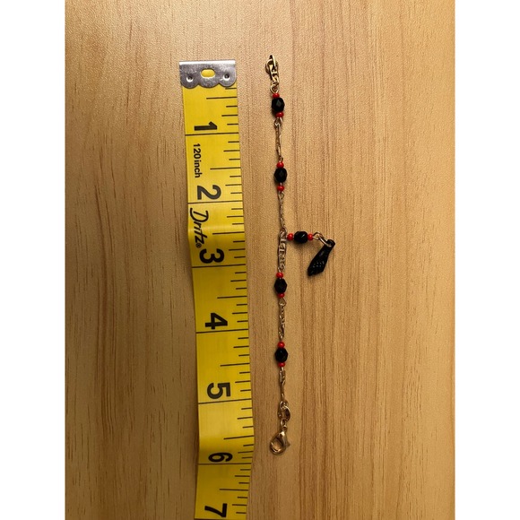 Gold Tone Mano Figa Bracelet Black Red Beads Protection Charm 5.5 Inch - Picture 2 of 6